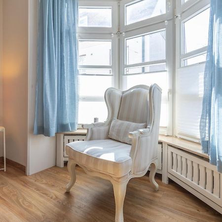 Luette Stuuv Im Schlossgang 胡苏姆 外观 照片