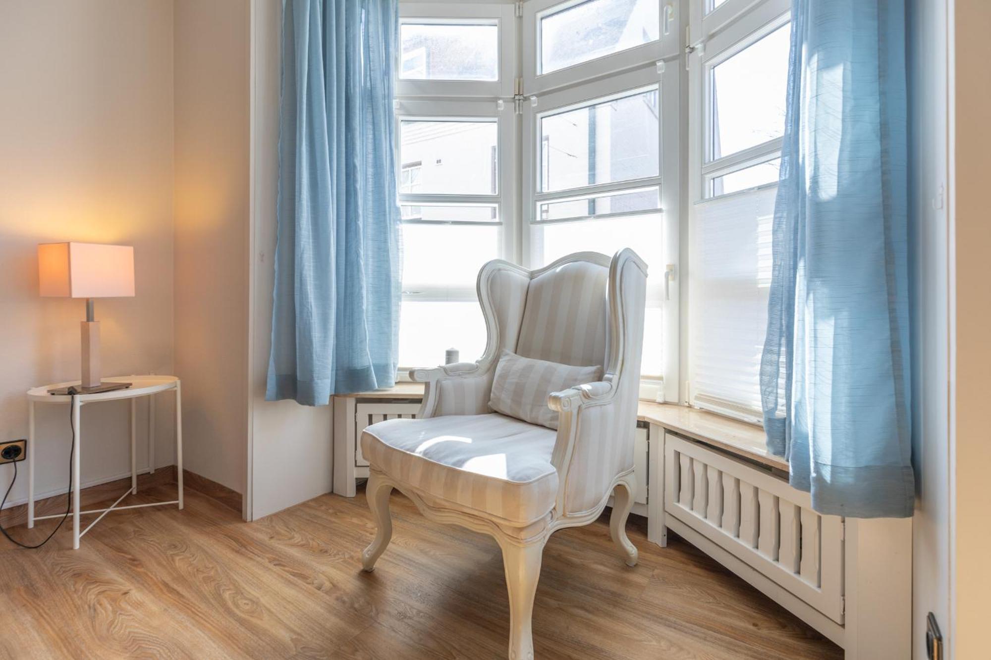 Luette Stuuv Im Schlossgang 胡苏姆 外观 照片
